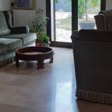 Living room set consisting of 1 three-seater sofa, 2 armchairs, and 2 footrests.