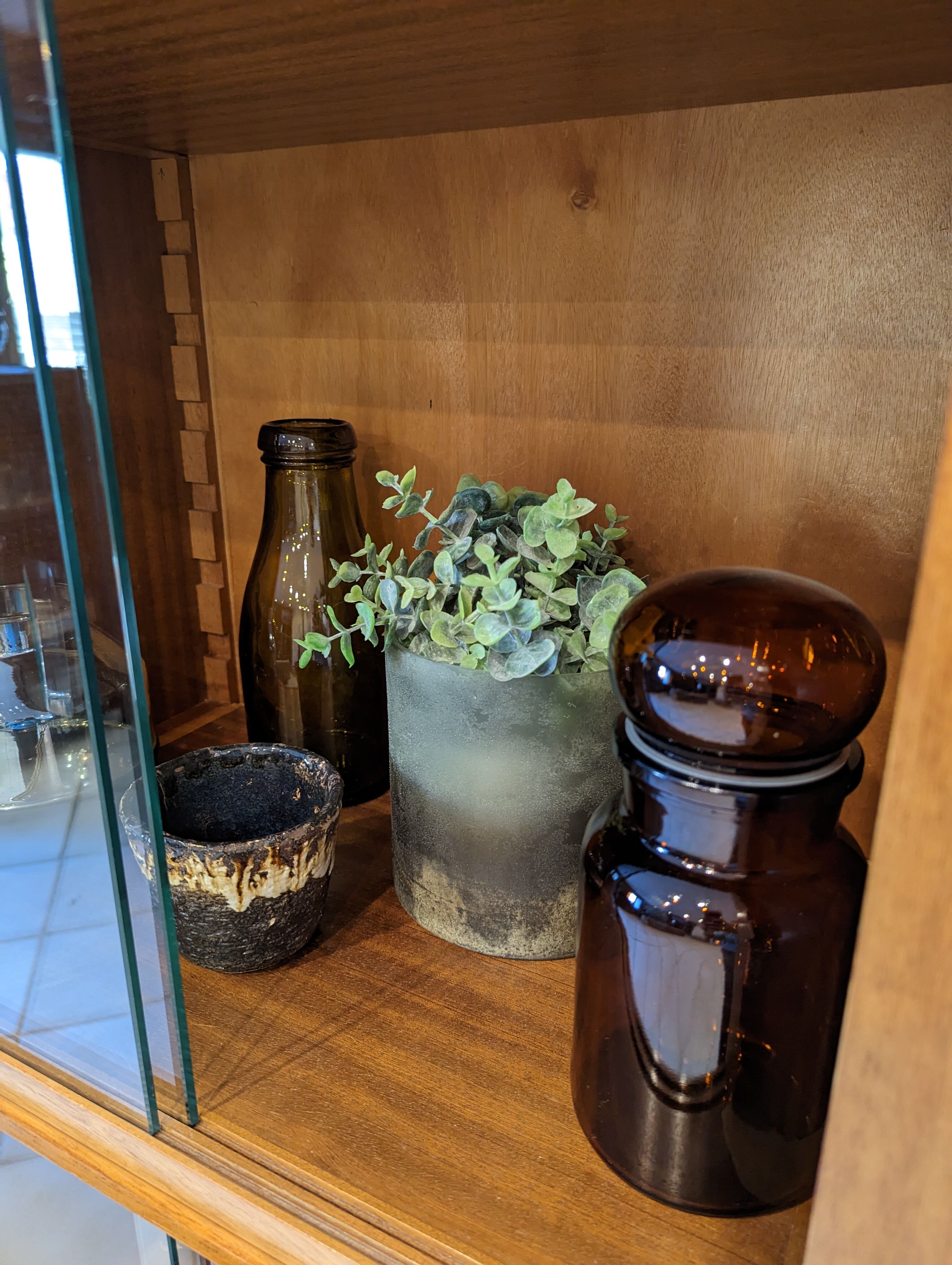 Library, secretary Émile Seigneur