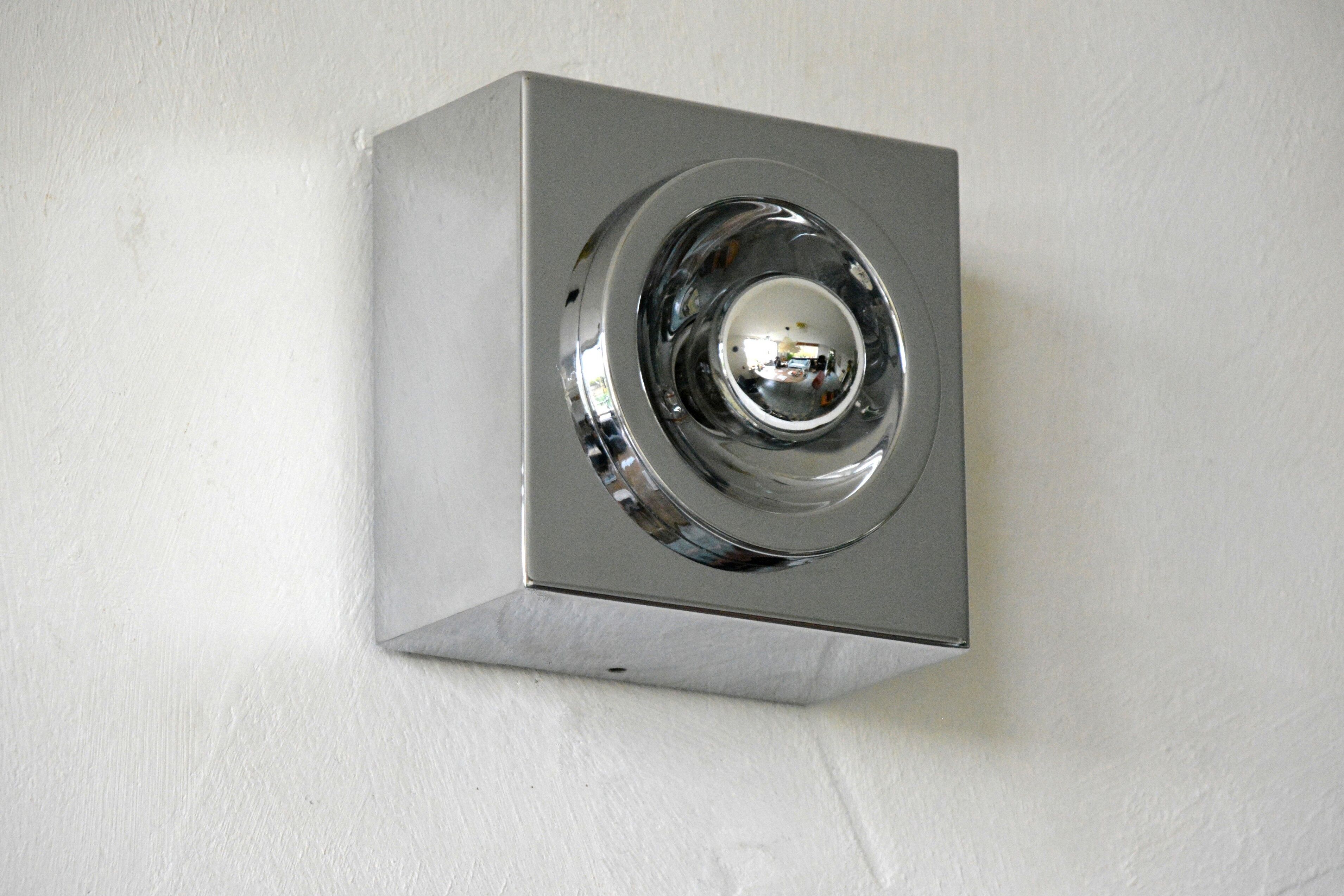 Pair of Italian wall lights, 60s