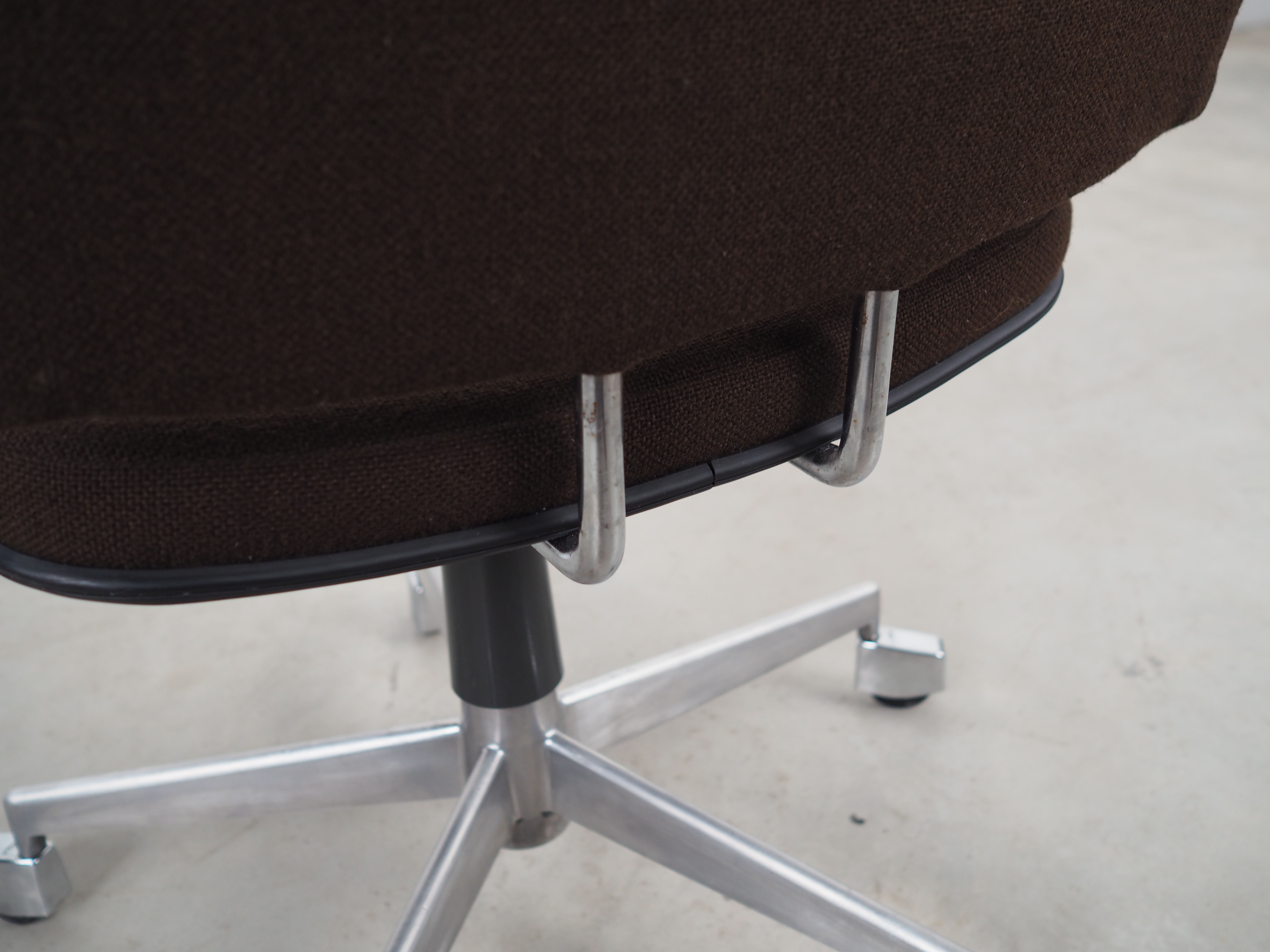 Swivel armchair, Danish design, 1970s, manufacture: Labofa Møbler