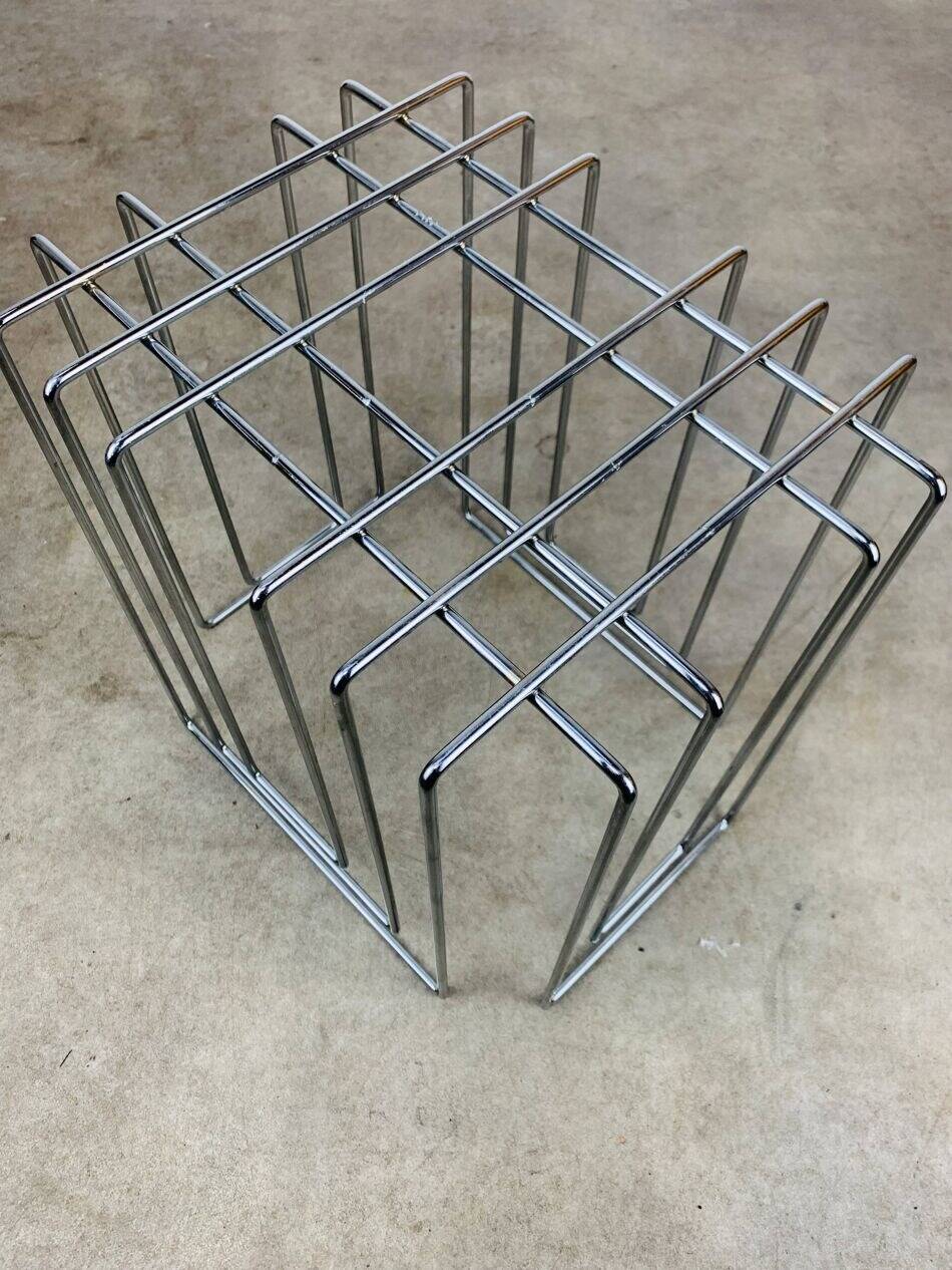 Chrome metal magazine rack by Willi Glaeser for TMP, 1980s.