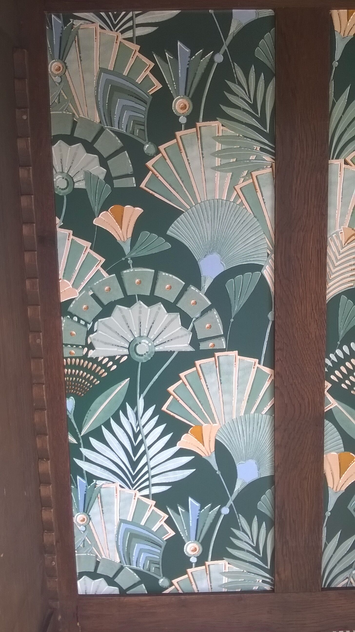 Parisian showcase cabinet 1930