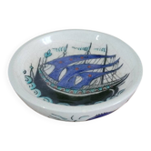 Small glazed stoneware bowl, caravel