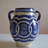 Large vase from the Serghini workshop, ancient Moroccan ceramics, first half of the 20th century.