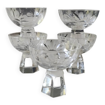 Lot 5 Petits Verres Digestif/Liqueur. En cristal Bohème taillé. Floral