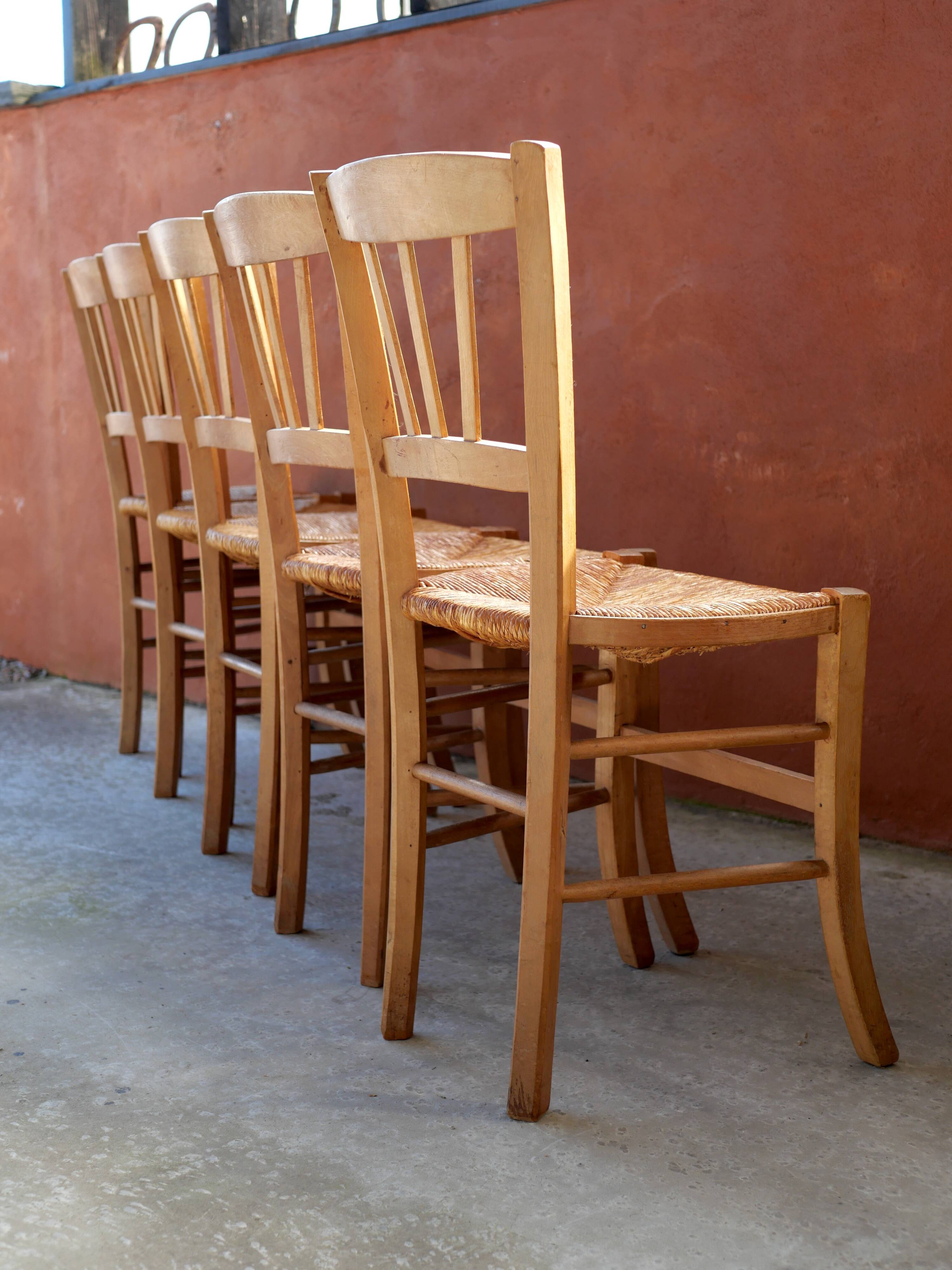 Set of 5 rustic straw chairs