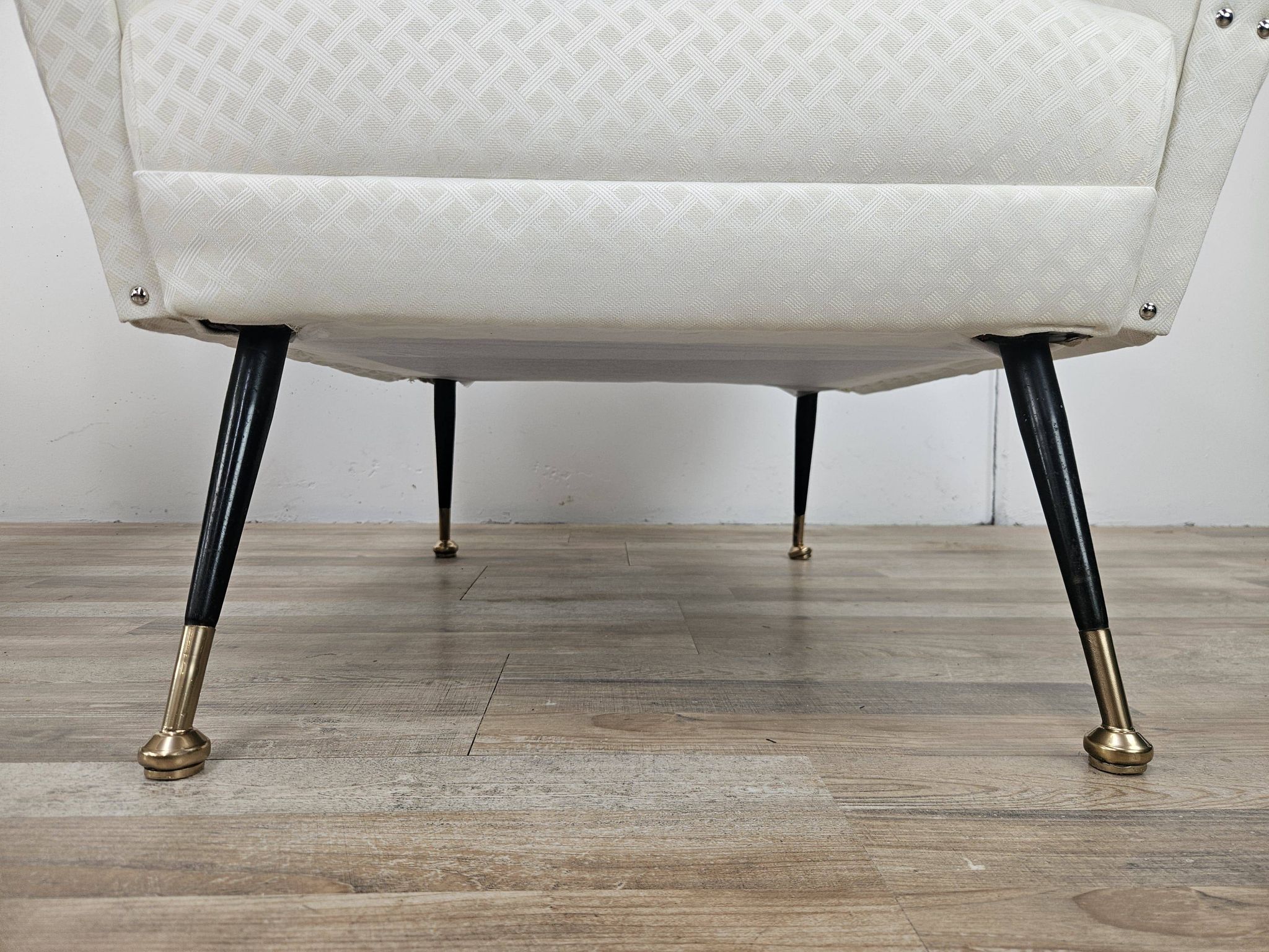 Italian armchairs from the 1950s in cream fabric with iron legs.