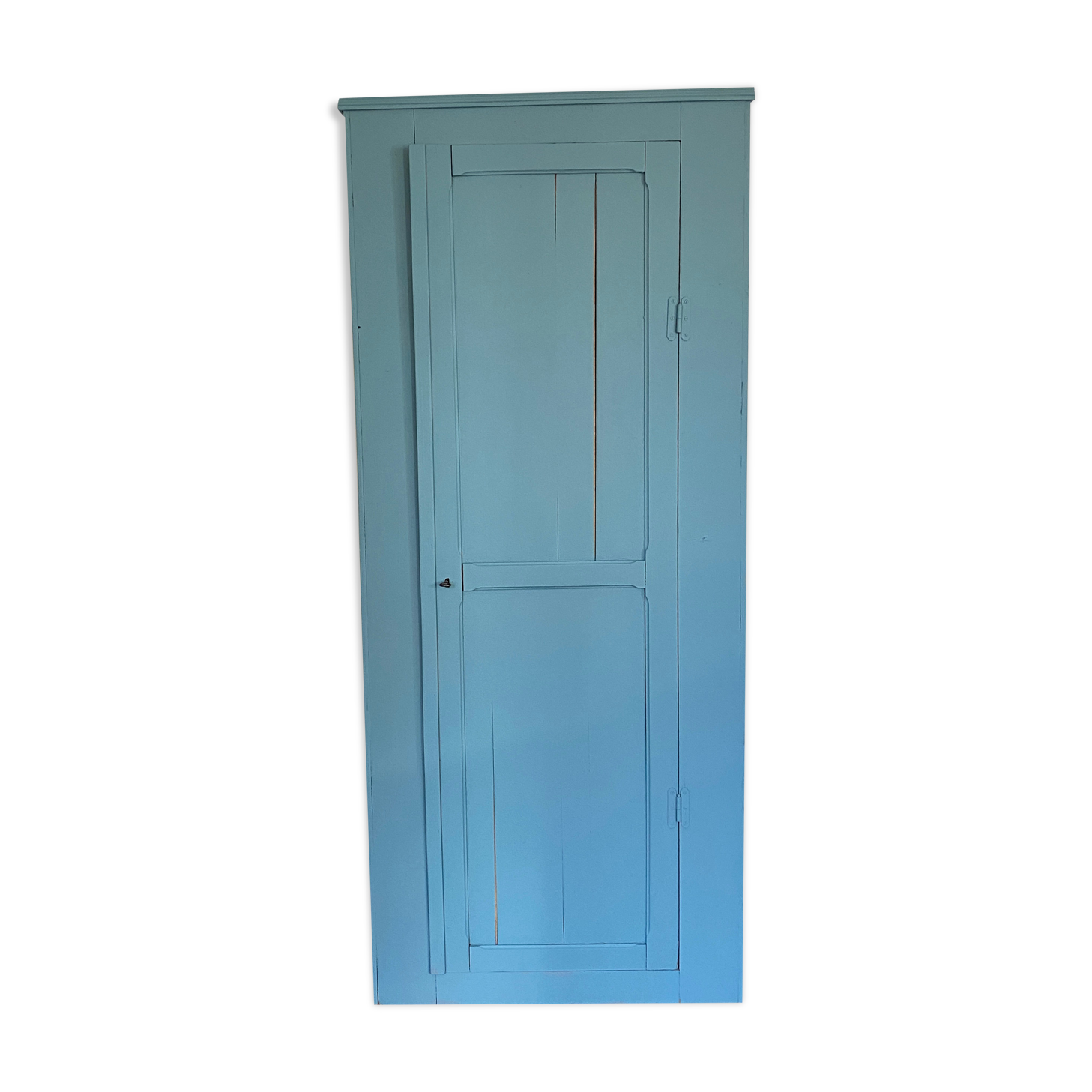 Nordic blue wardrobe