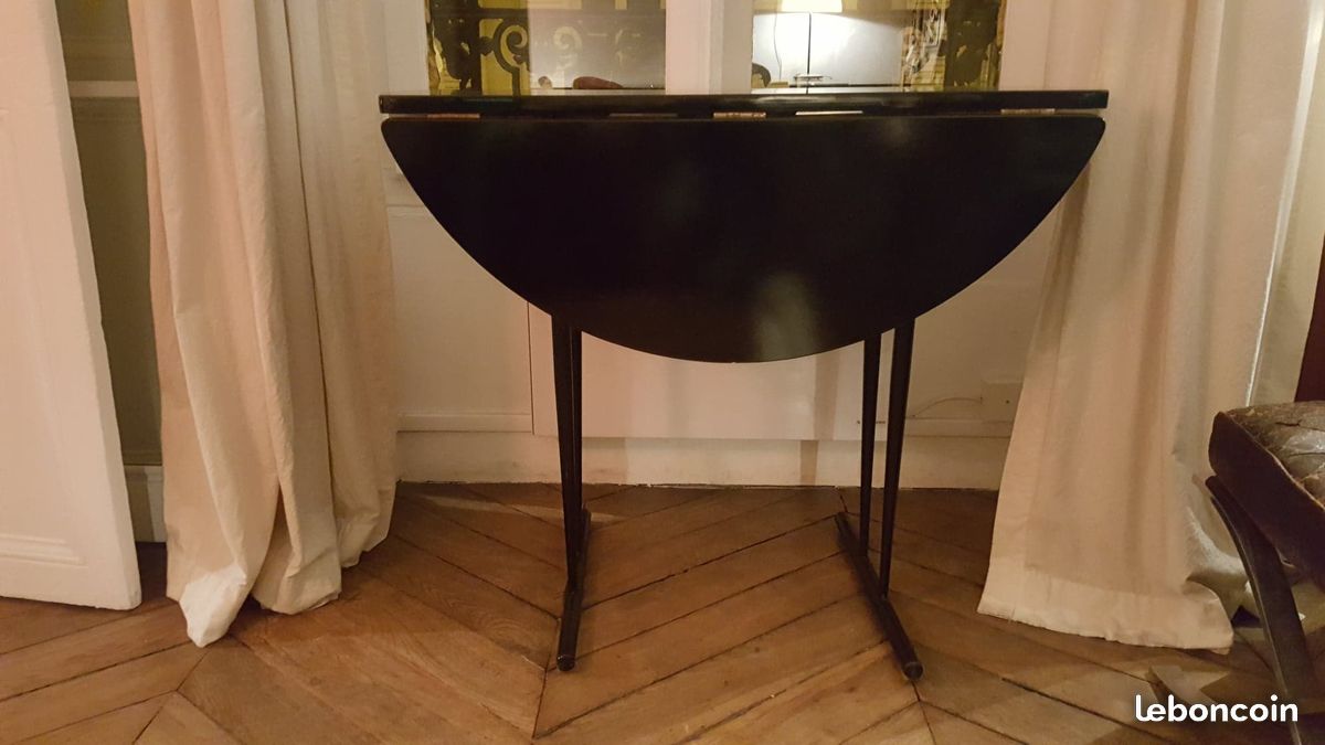 Table folding round vintage Danish