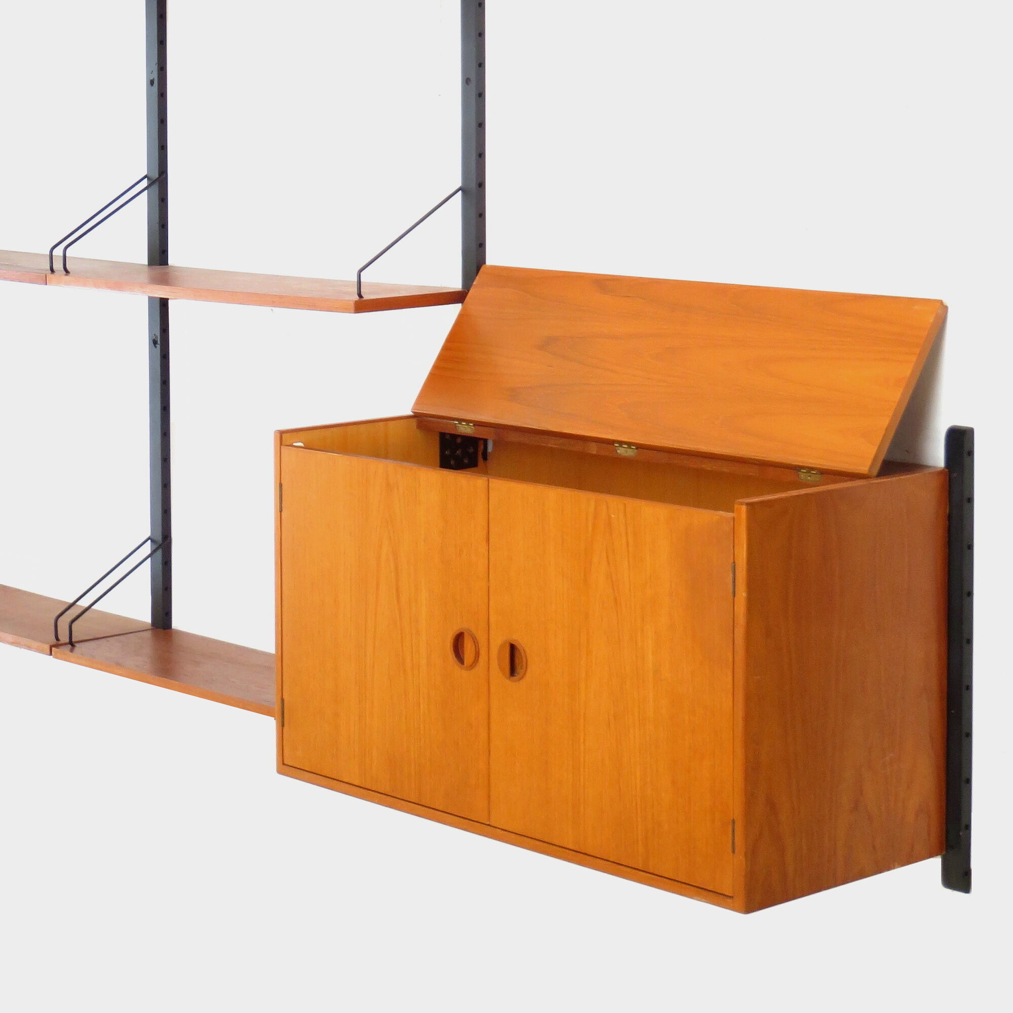 Vintage mid century royal system wall unit in teak by poul cadovius, danish design - denmark 1960s