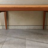 Table scandinave en teck par johannes andersen à rallonges papillon des années 60