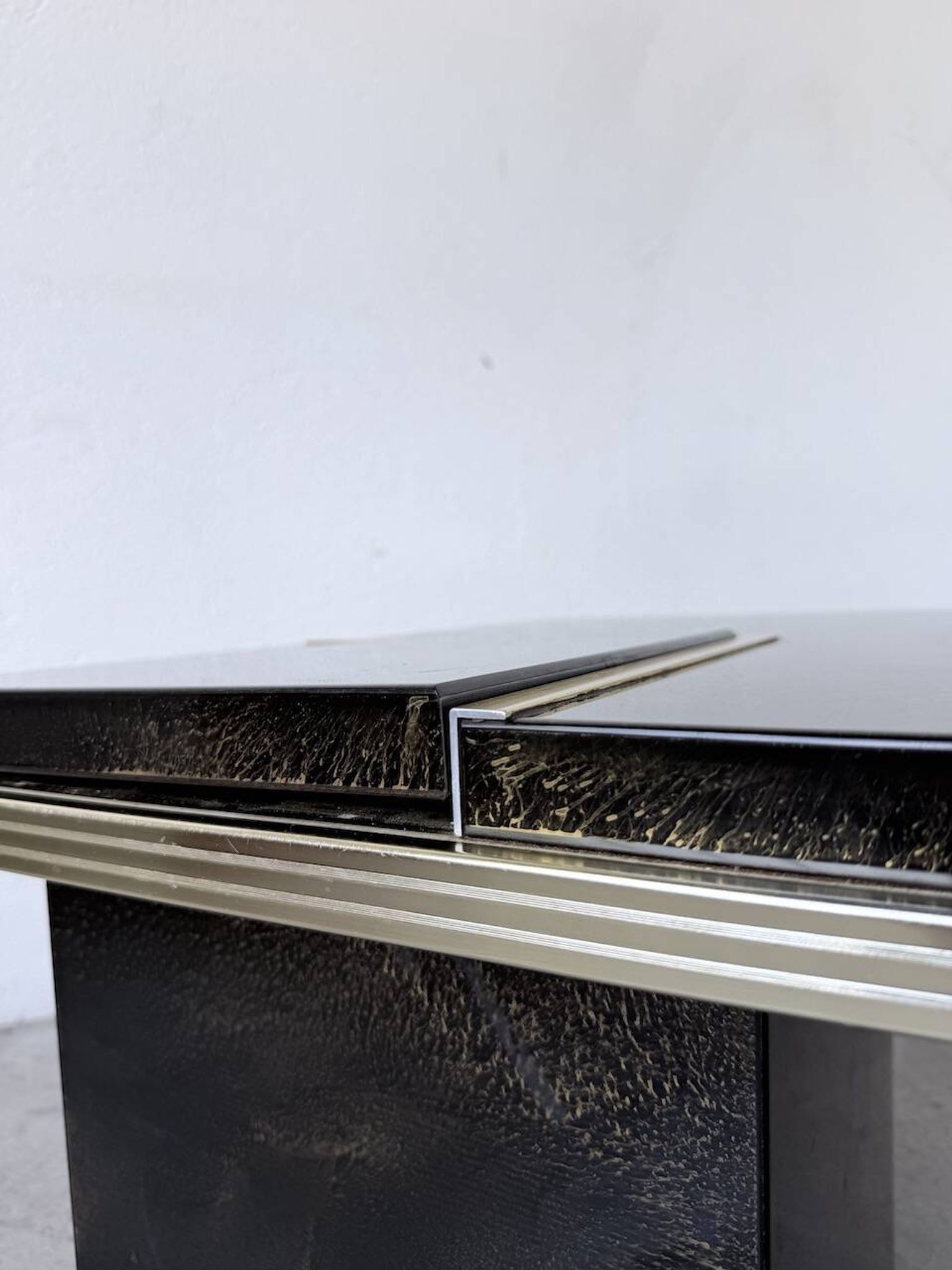 "Rizzo" lacquered and brass coffee-bar table from the 1970s.