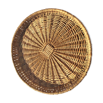 Wicker tray for cheeses
