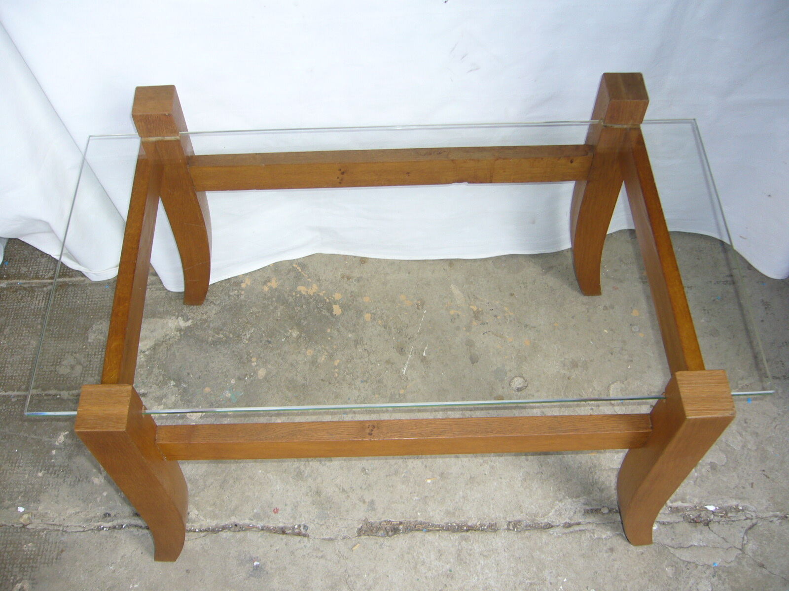Wooden coffee table with glass tray 70s/80s