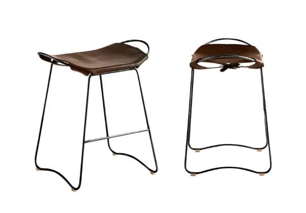 Pair of Hug stools without a backrest in brown and black steel.