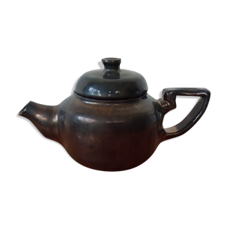 Black ceramic teapot