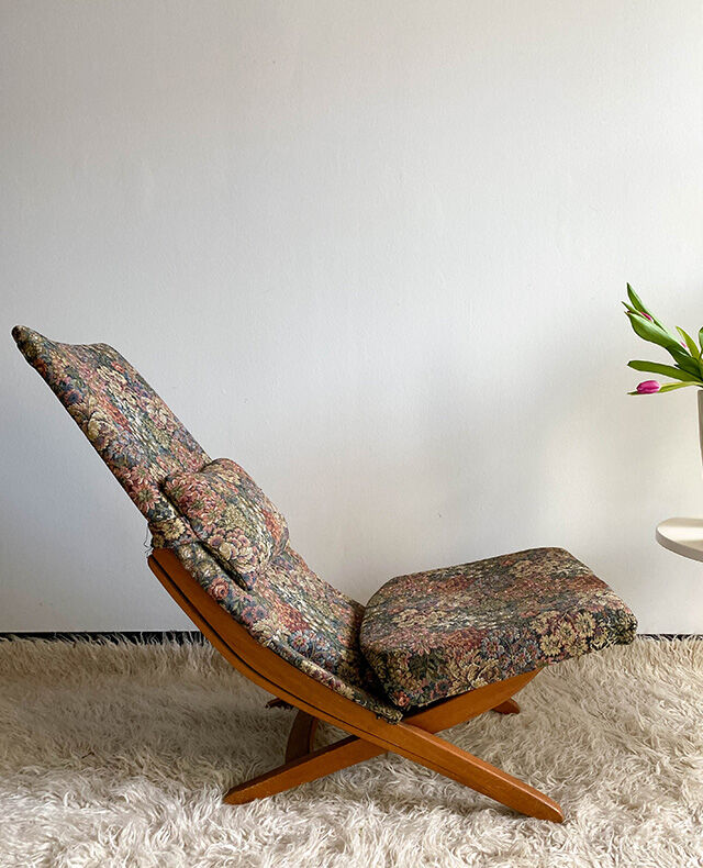 Upholstered recliner chair