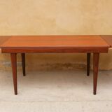 Expandable teak dining table