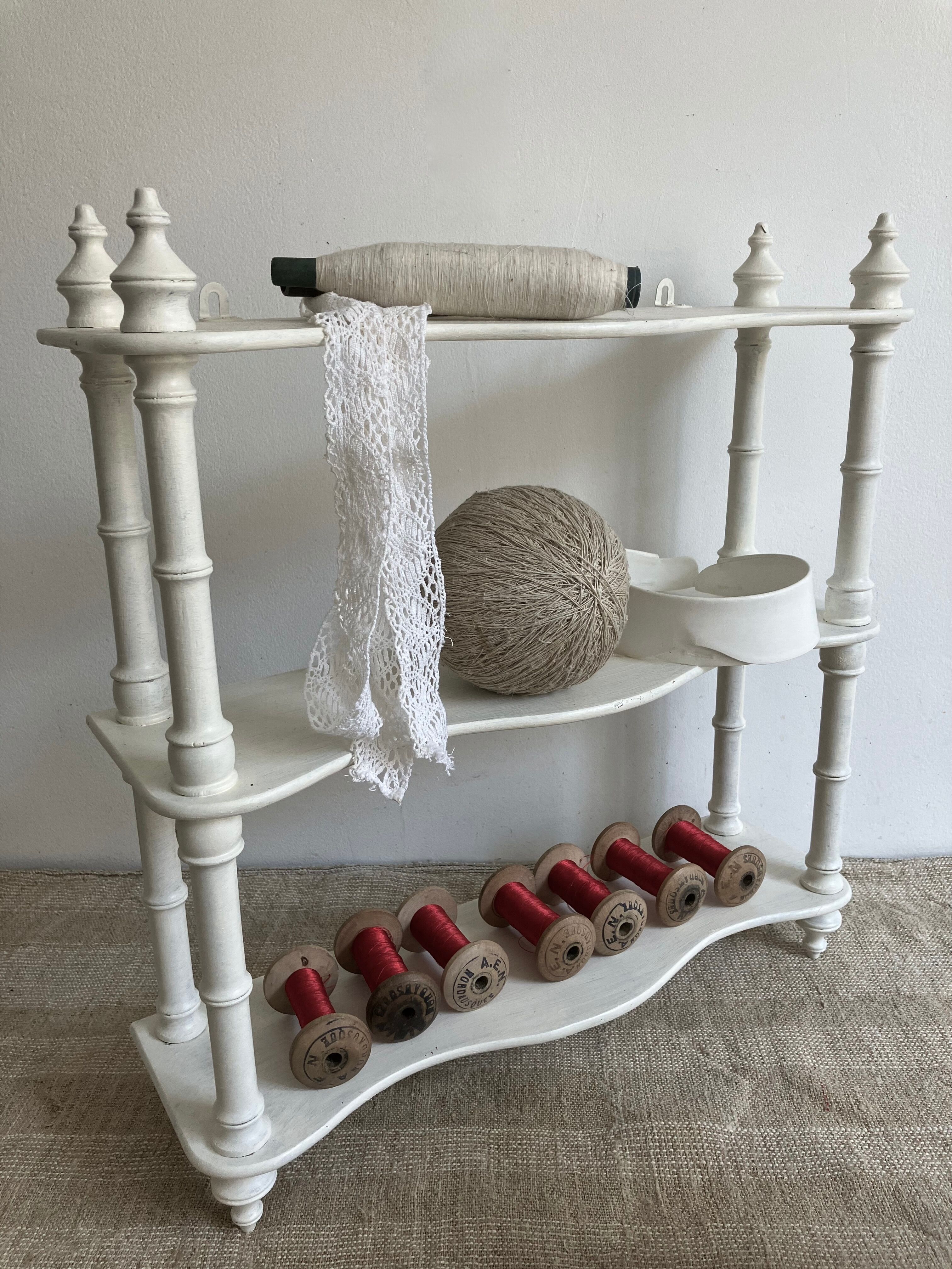 Small shelf, 3 levels