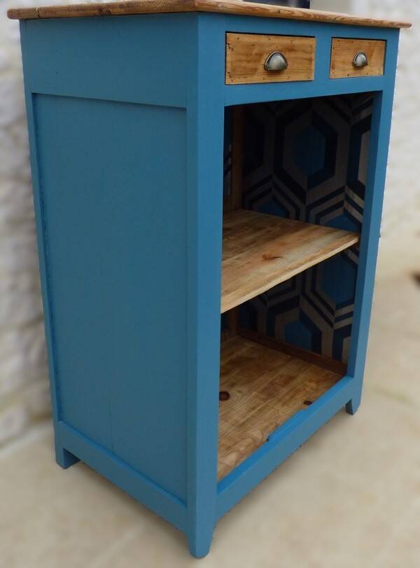 Antique Parisian style furniture with 2 solid wood drawers