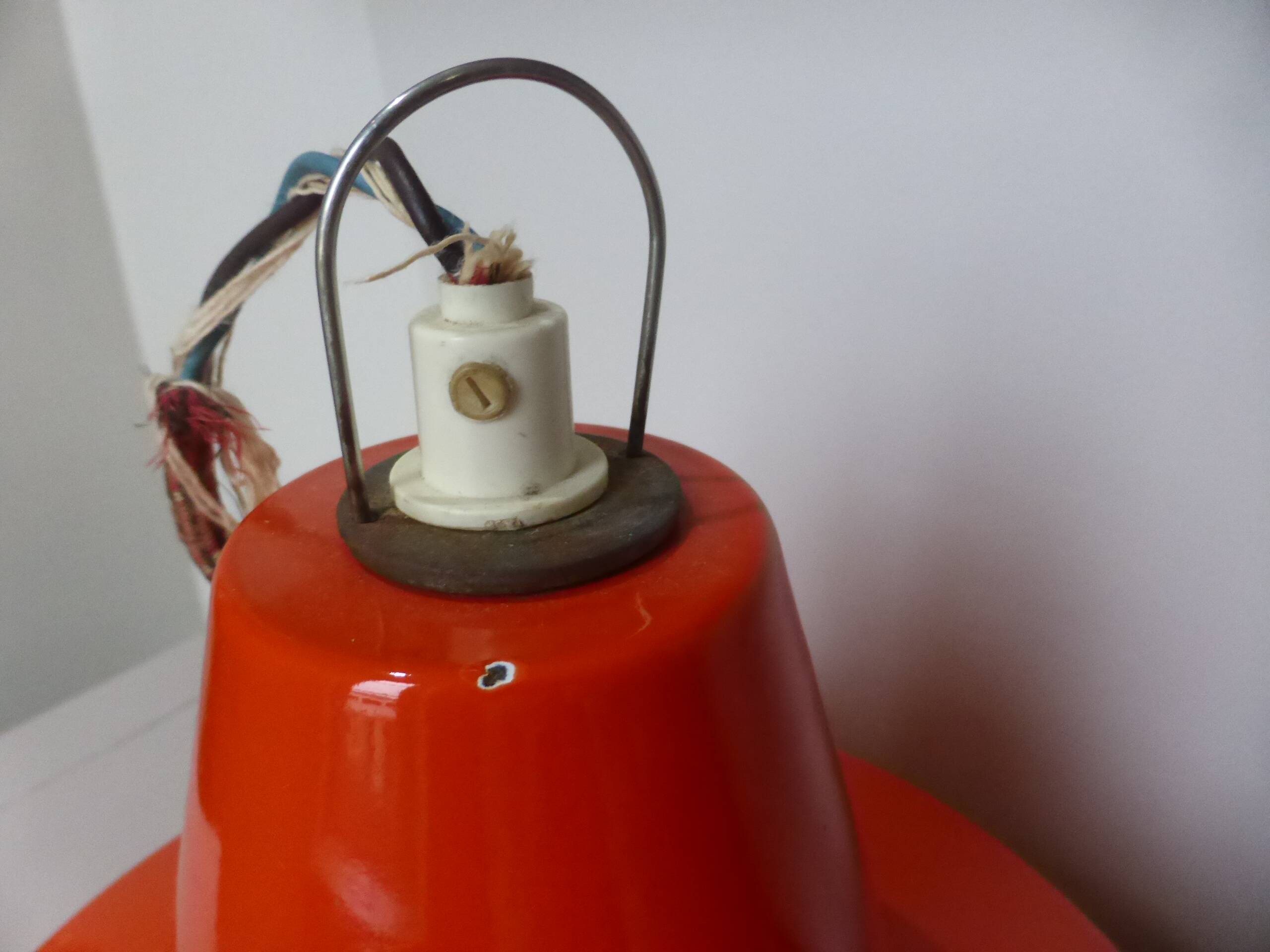 Vintage orange and white enamelled sheet metal industrial pendant light 231135