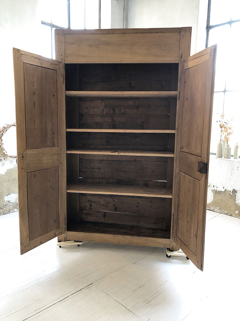 Pine good-food cabinet
