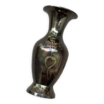 Art deco engraved shiny brass vase