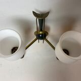 Wall wall light in gilded brass and white opalines