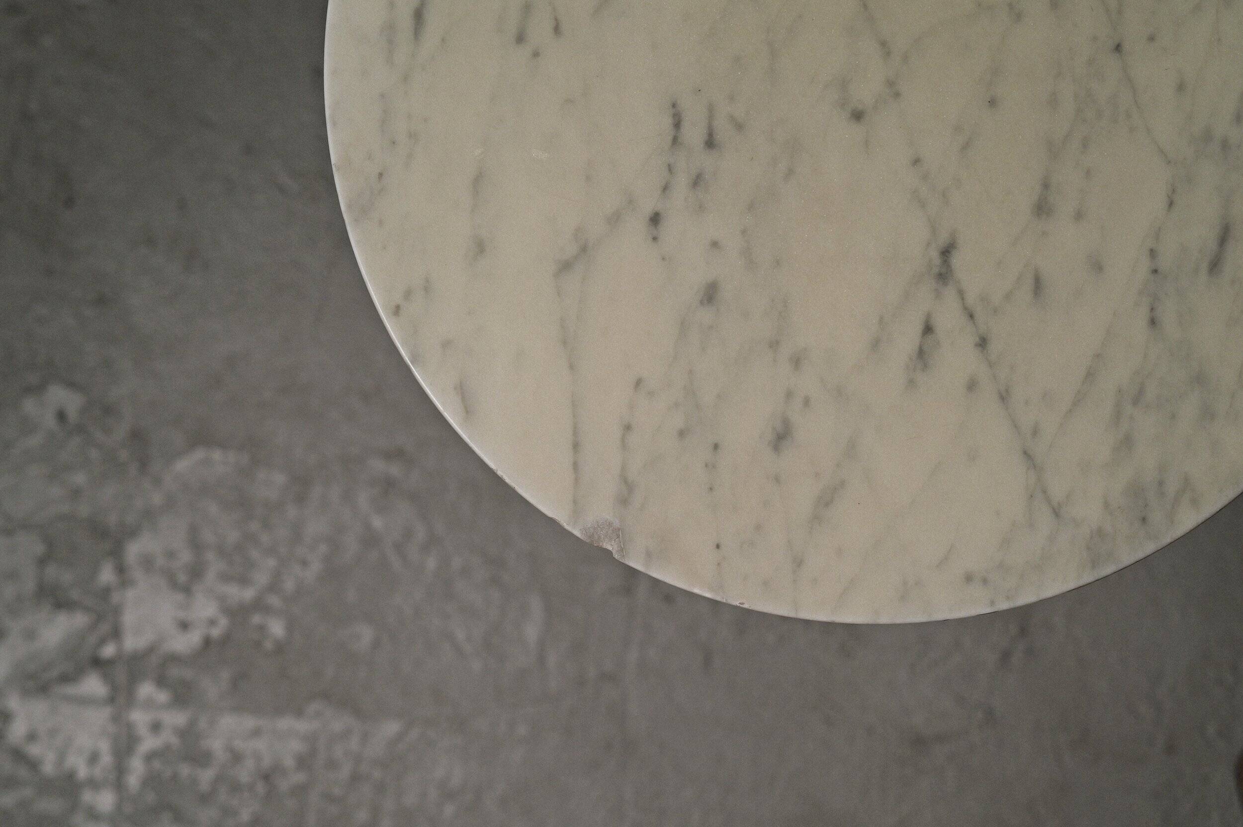 Eero Saarinen pedestal table, Knoll International, circa 1970