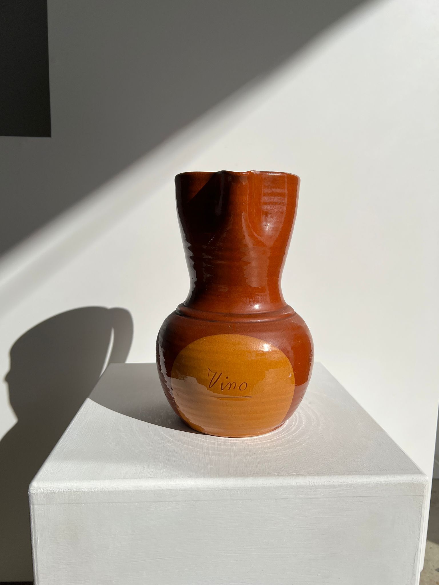 Two-tone brown ceramic wine pitcher H: 24cm