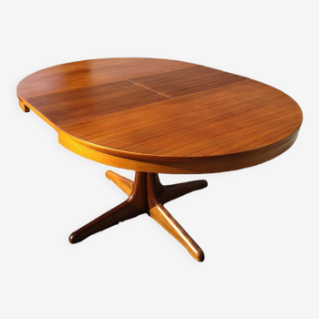 Baumann teak table