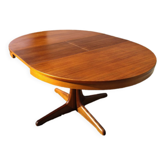 Baumann teak table