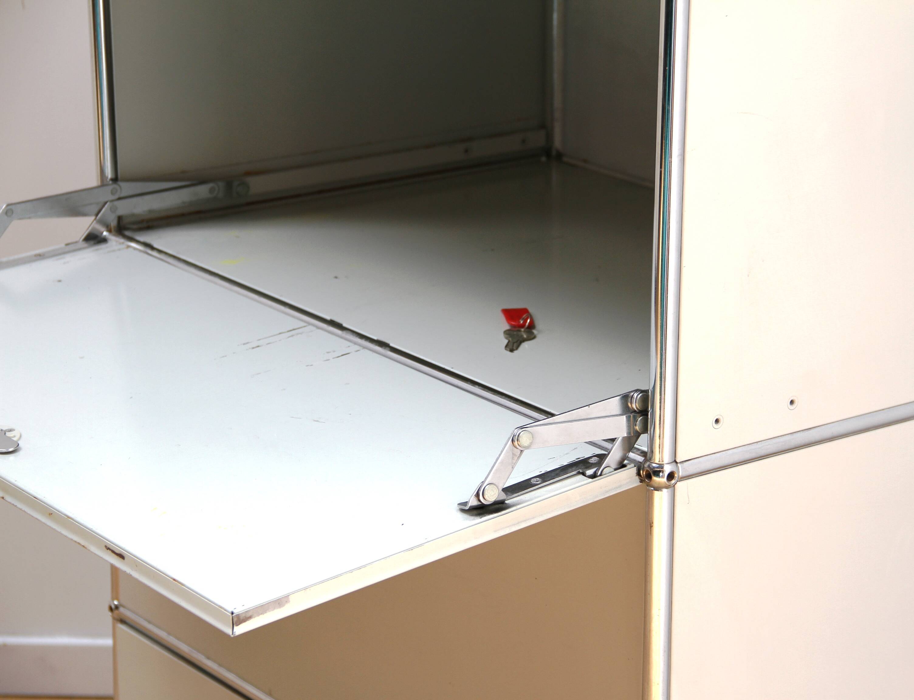 USM Haller storage unit