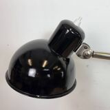 Lampe de bureau, d'atelier industriel en tôle émaillée noire, années 1950