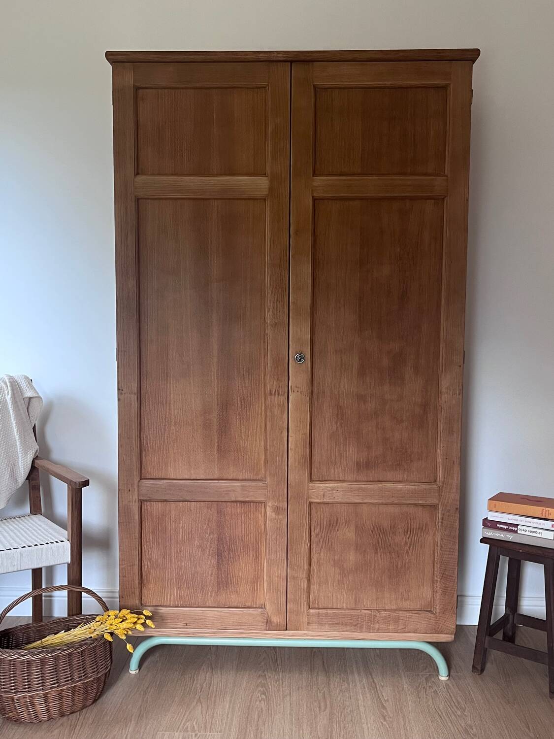 Ancienne armoire d’école – MBC (année 50/60)