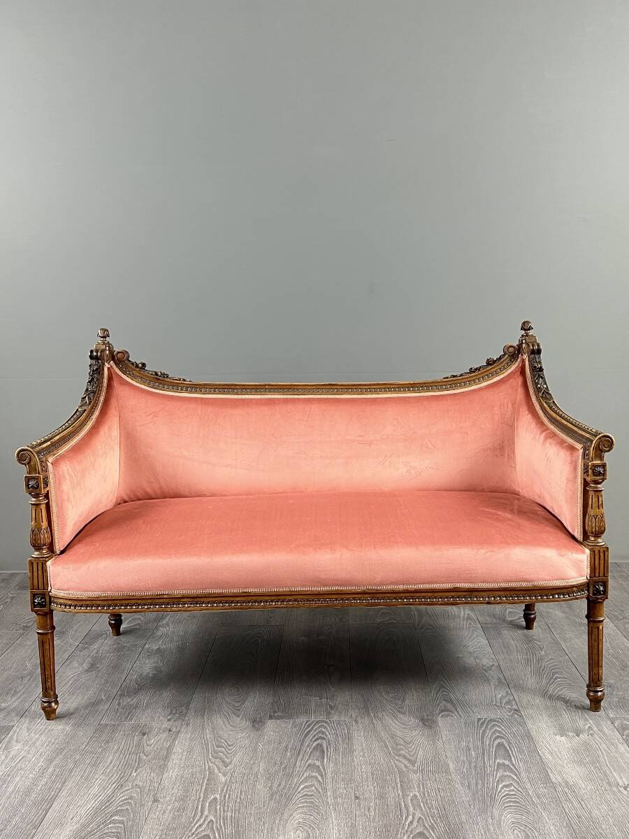 Louis XVI style canapé in carved wood and velvet, 20th century