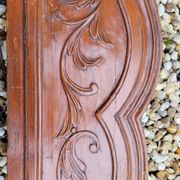 Fronton en bois sculpté vers 1800
