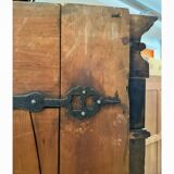 Armoire d’apparat 17e en noyer massif