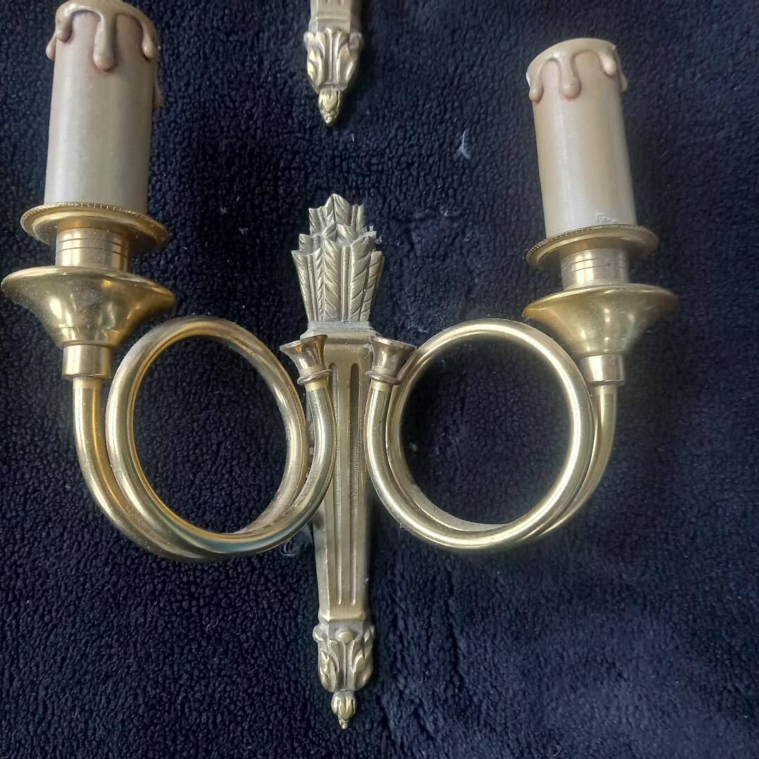4 Empire style wall lights with hunting horns