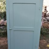 Parisian wardrobe or bonnetière