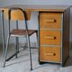 Bureau d'écolier et chaise vintage métal et bois clair