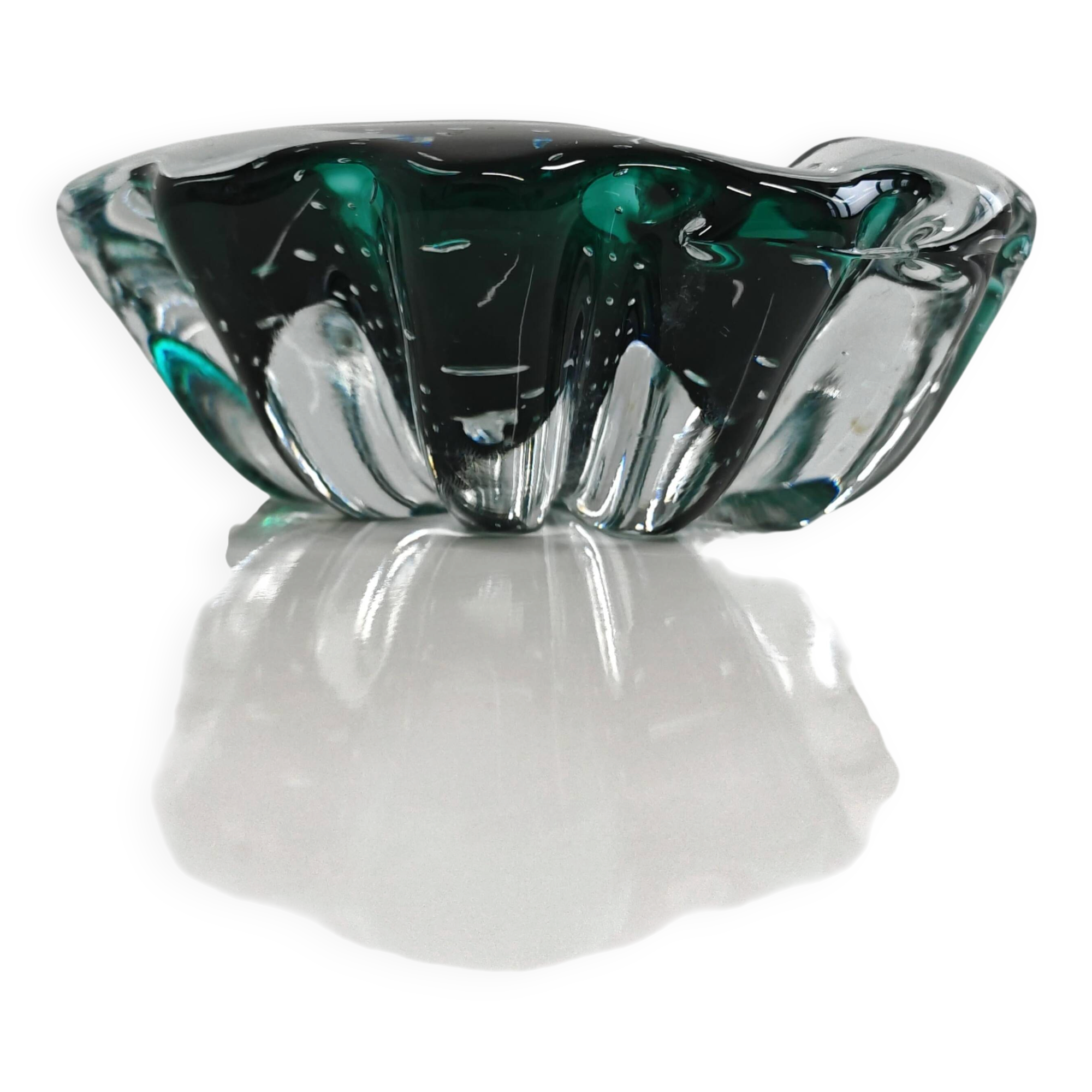 Murano glass ashtray Mid Century Modern with controlled bubbles
