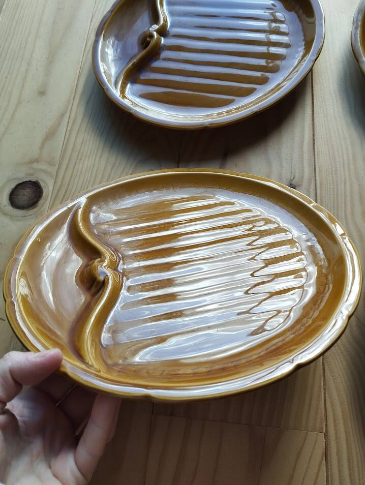 Service d'assiettes à asperges Gien