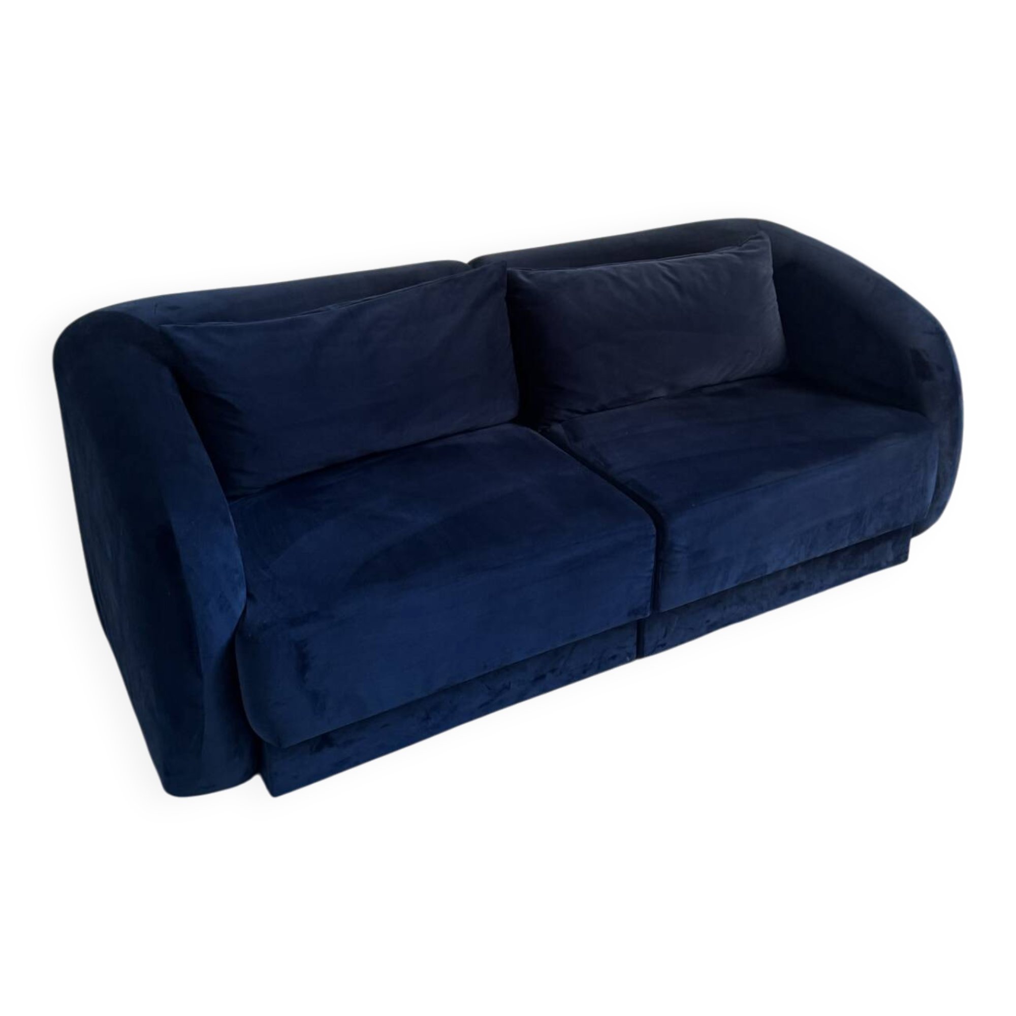 Cosmopolitan Sofa Design