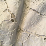 Nappe brodée 1m60x2m60