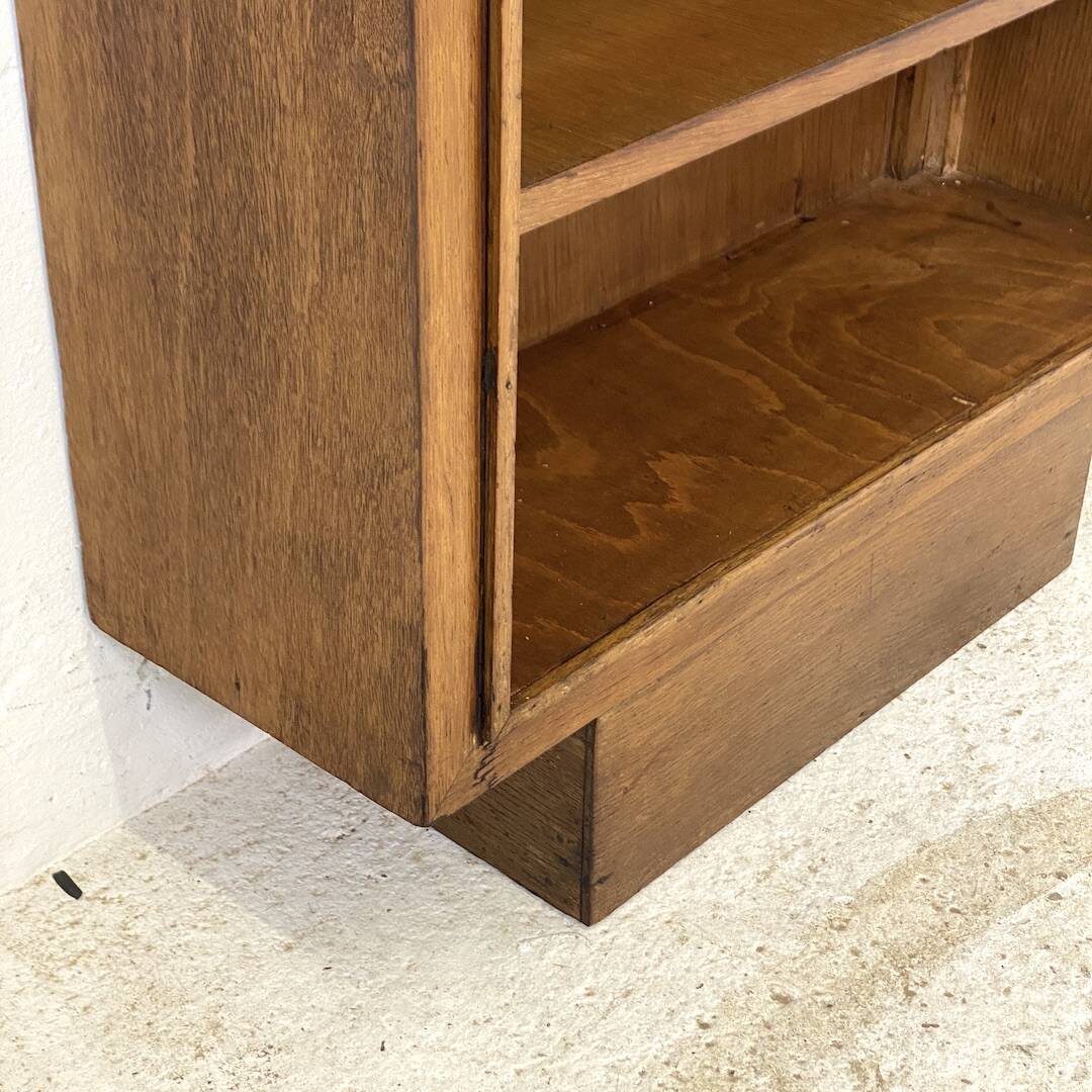 Vintage 1950s bookcase