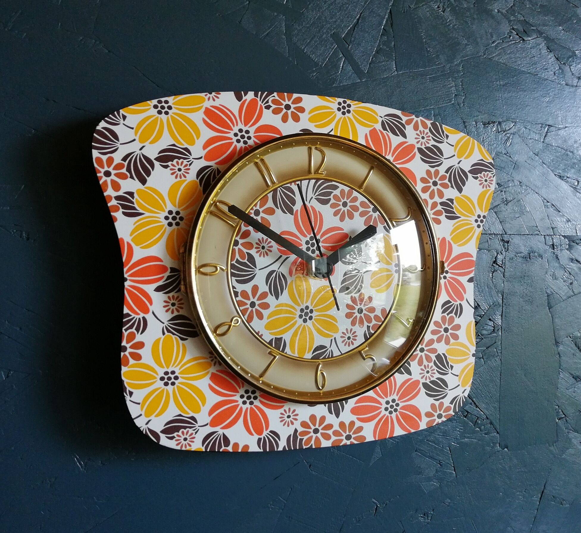 Vintage clock silent wall pendulum "Flowers"