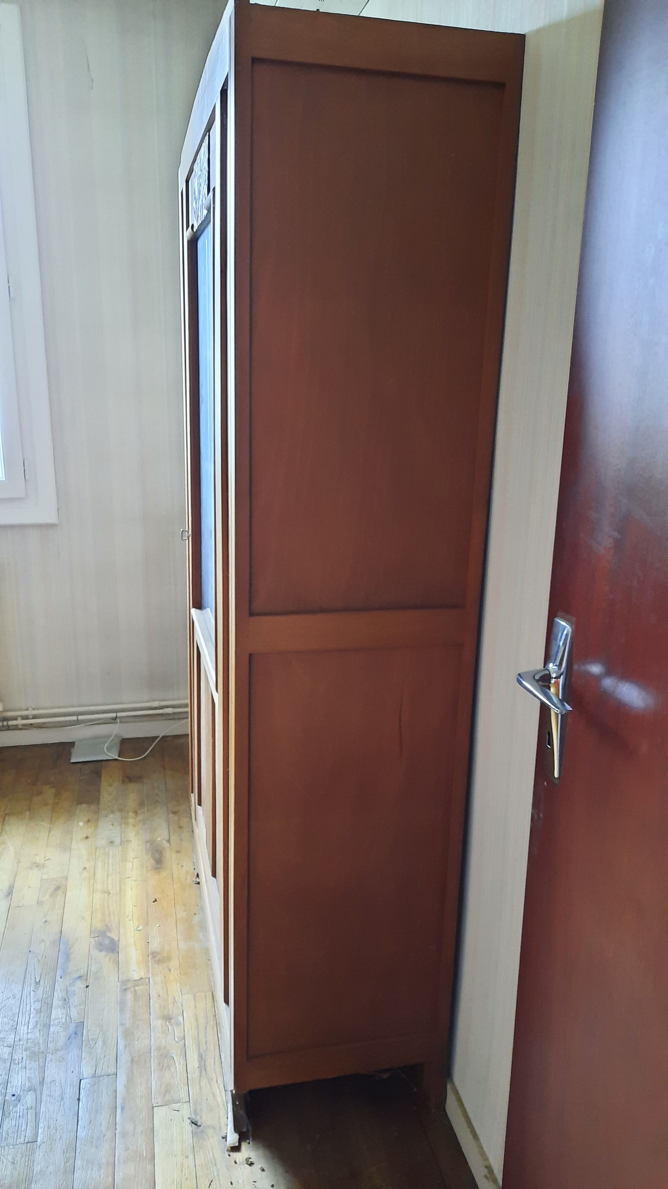 Art Deco style showcase