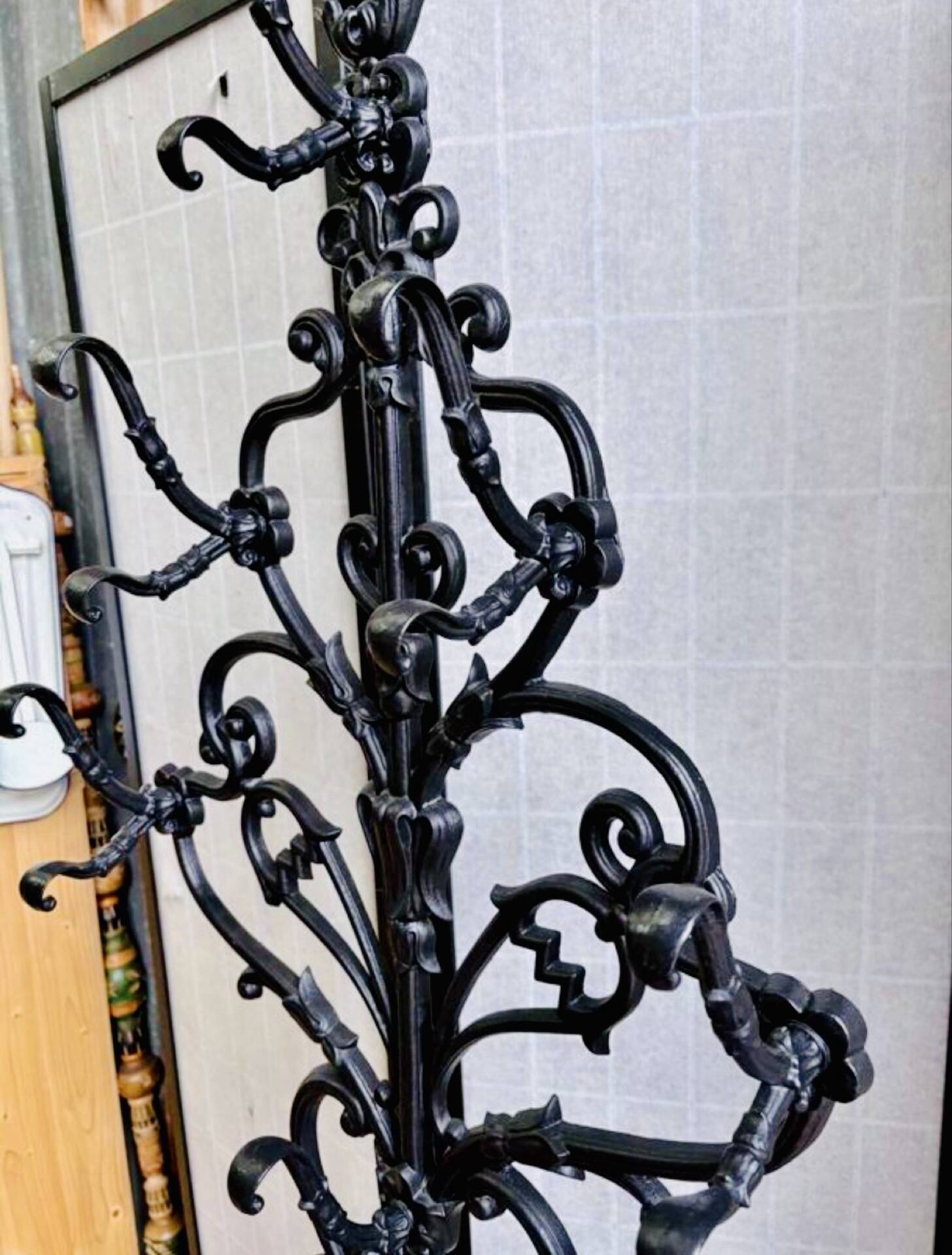 Art Nouveau coat rack in cast iron, circa 1900