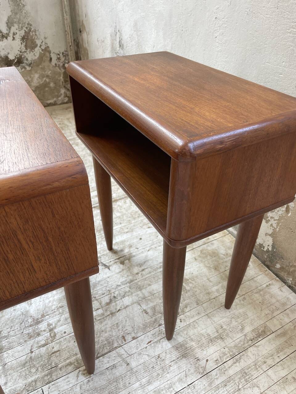 Paire de chevet scandinave en teck